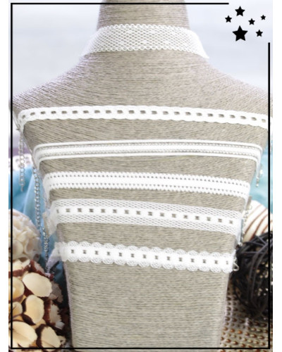 Chokers - Façon dentelle - Blanc